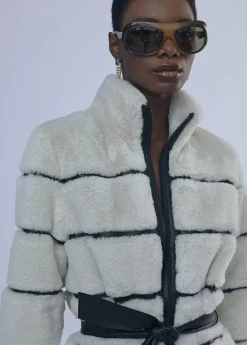 Outlet Abrigo pelo detalle efecto piel |  COLECCIÓN LOLA | Lola Casademunt Abrigos Y Cazadoras