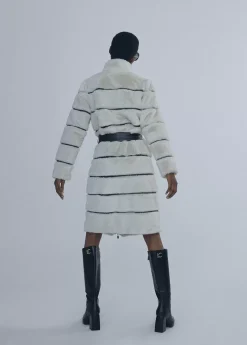 Outlet Abrigo pelo detalle efecto piel | COLECCIÓN LOLA | Lola Casademunt Abrigos Y Cazadoras