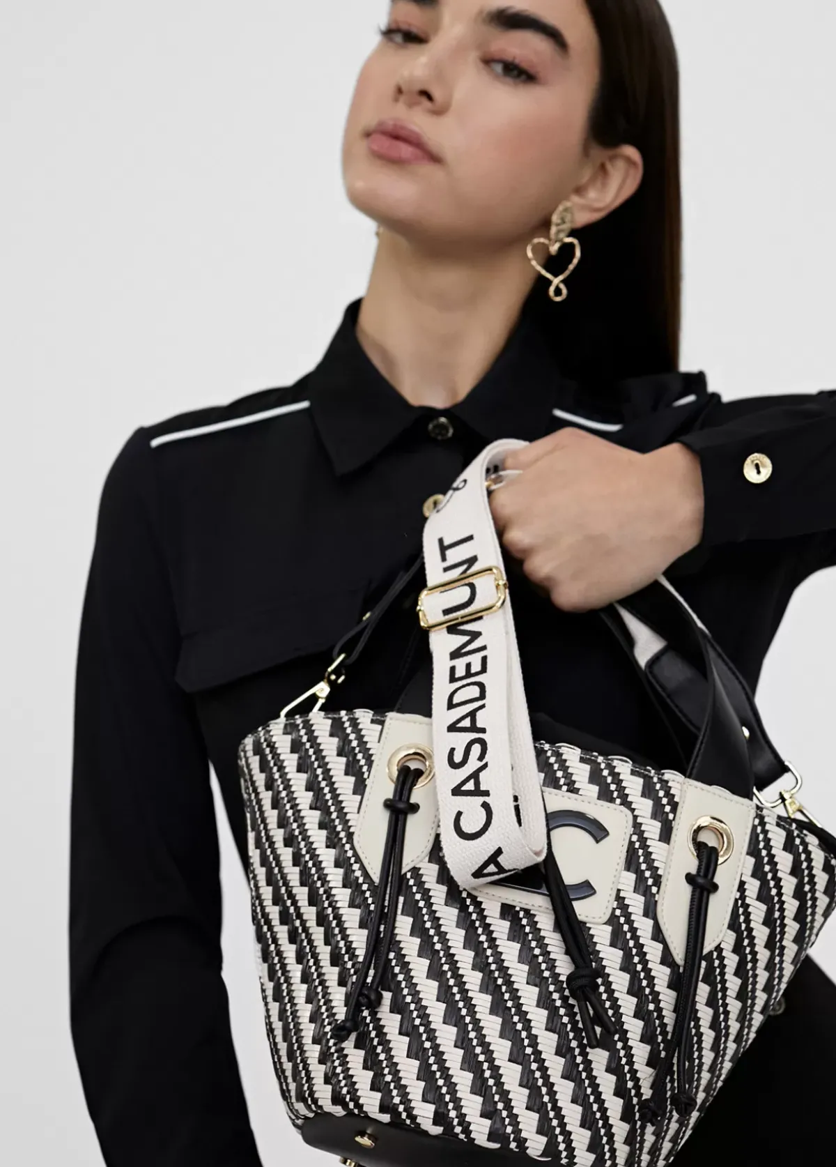 Clearance Bandolera tipo cesta efecto rafia Bolsos