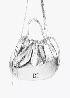 New Bolso tipo shopper semicirular Bolsos