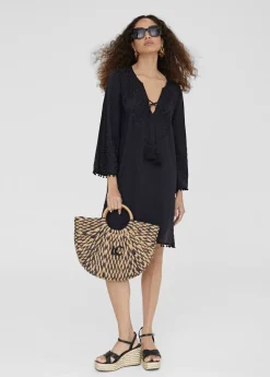 New Caftan corto con bordado Baño