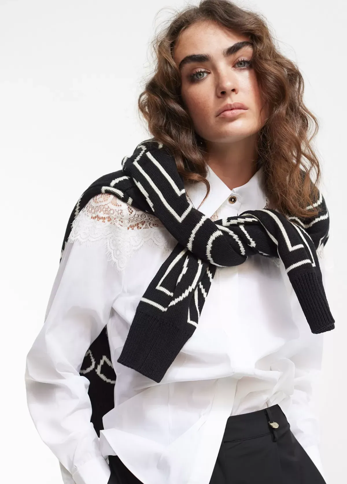 Discount Camisa con encaje Camisas Y Blusas