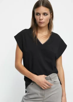 New Camiseta detalle cadena Camisetas Y Tops