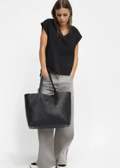 New Camiseta detalle cadena Camisetas Y Tops