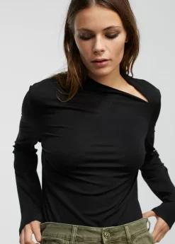 Clearance Camiseta detalle cuello Camisetas Y Tops