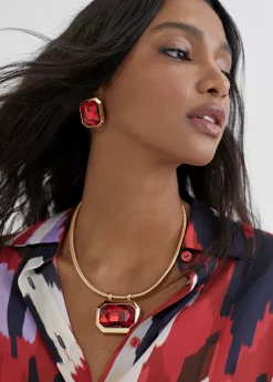 Hot Collar dorado con colgante Bisuteria