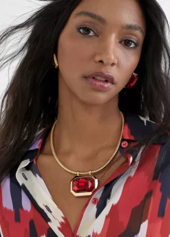 Hot Collar dorado con colgante Bisuteria