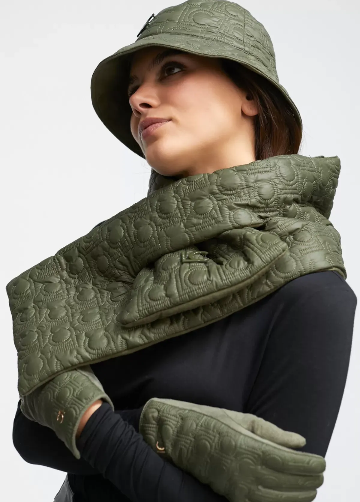 Clearance Gorro tipo bucket acolchado Gorros Sombreros Y Guantes