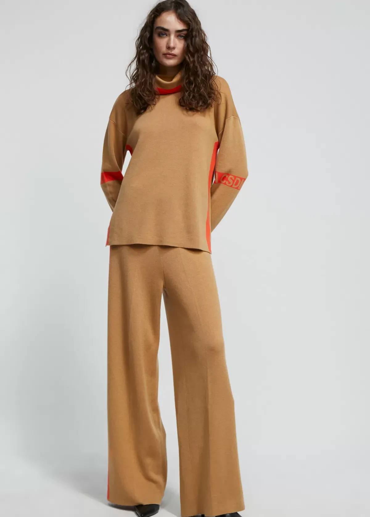 Clearance Jersey cuello alto Punto