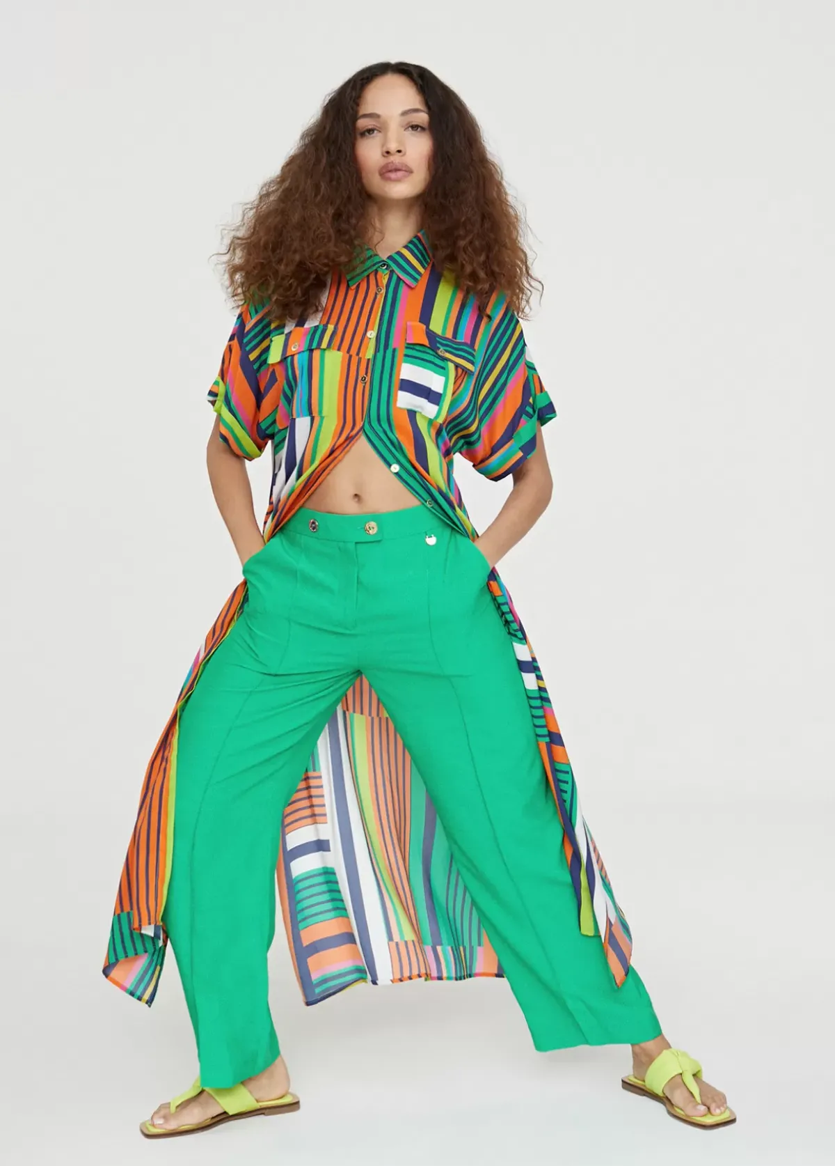 New Pantalón cropped monocolor Pantalones