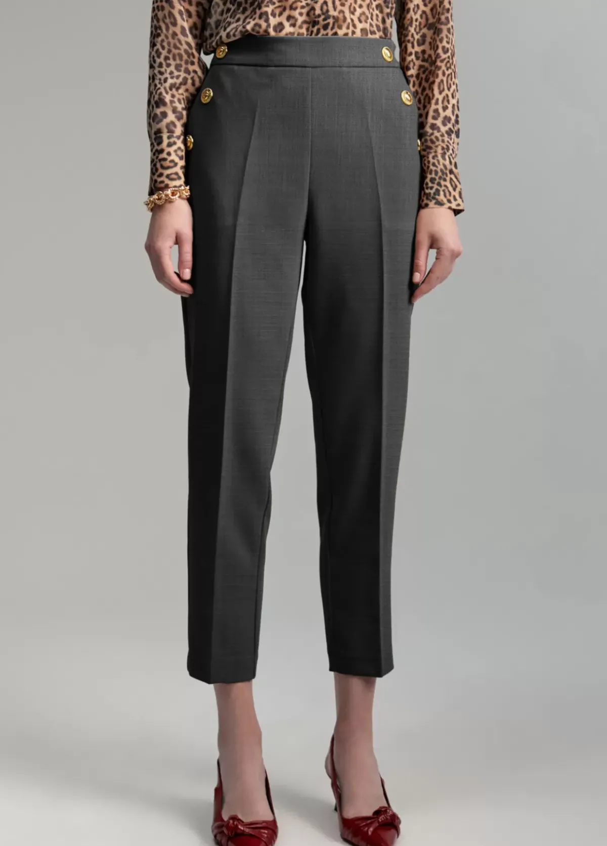 Outlet Pantalón detalle botones Pantalones