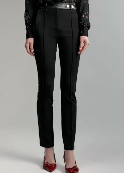 Pantalón detalles efecto piel Pantalones