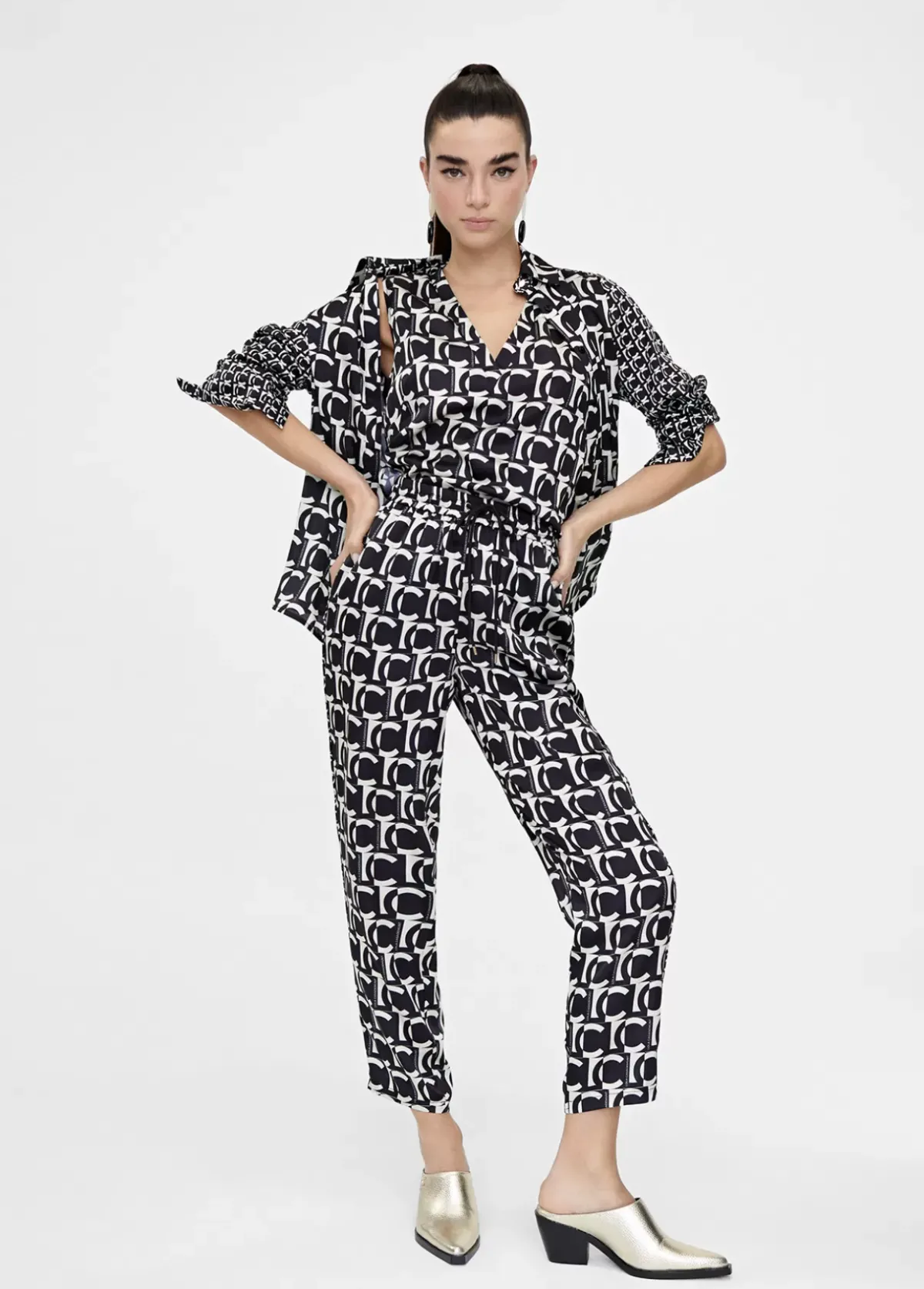 New Pantalón jogging monograma Pantalones