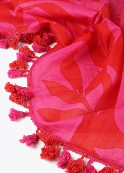 Pareo fucsia y rojo. Accesorios