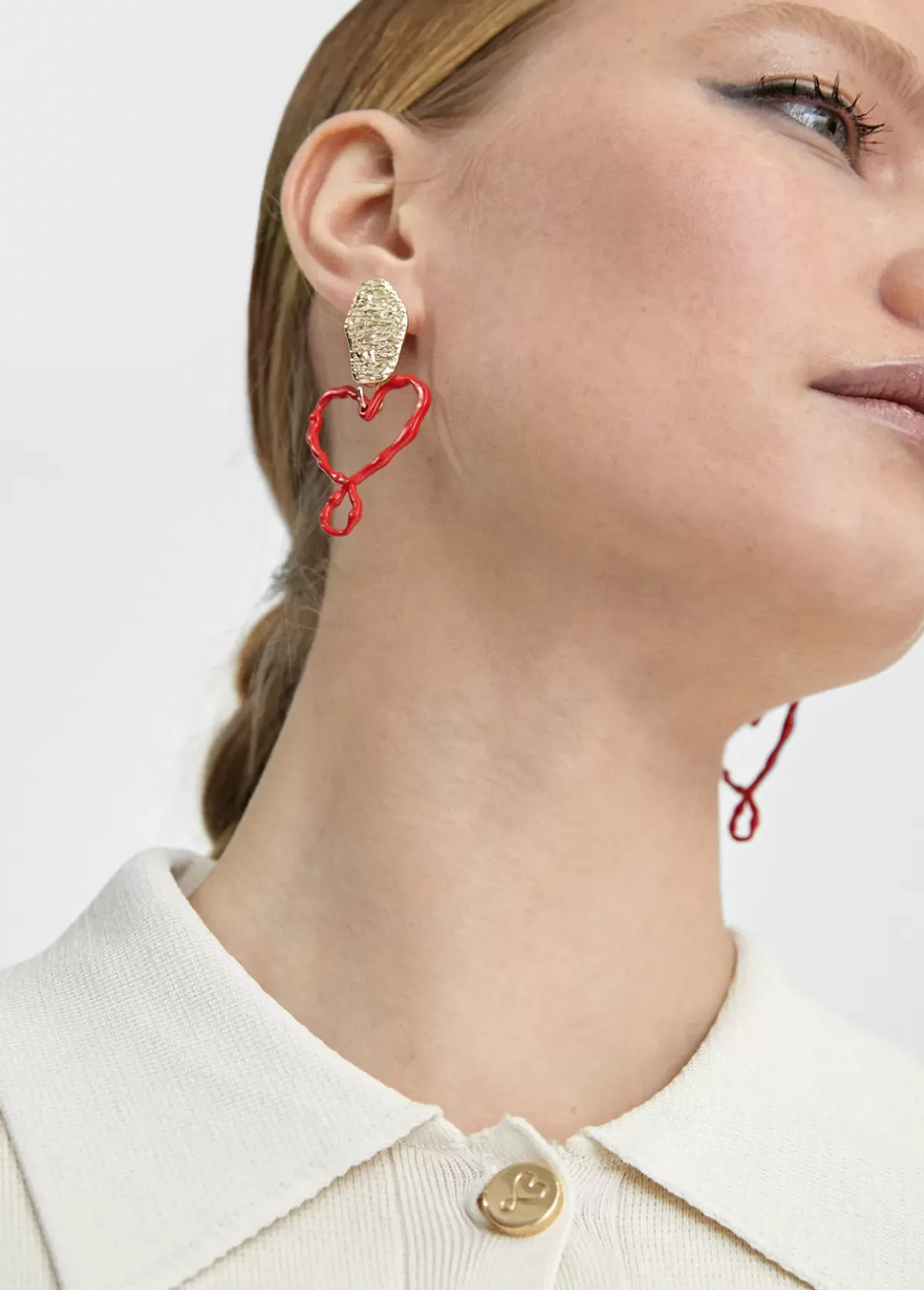 Sale Pendientes corazón lacado Bisuteria