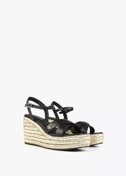 Sale Sandalia tipo cuña metalizada Calzado